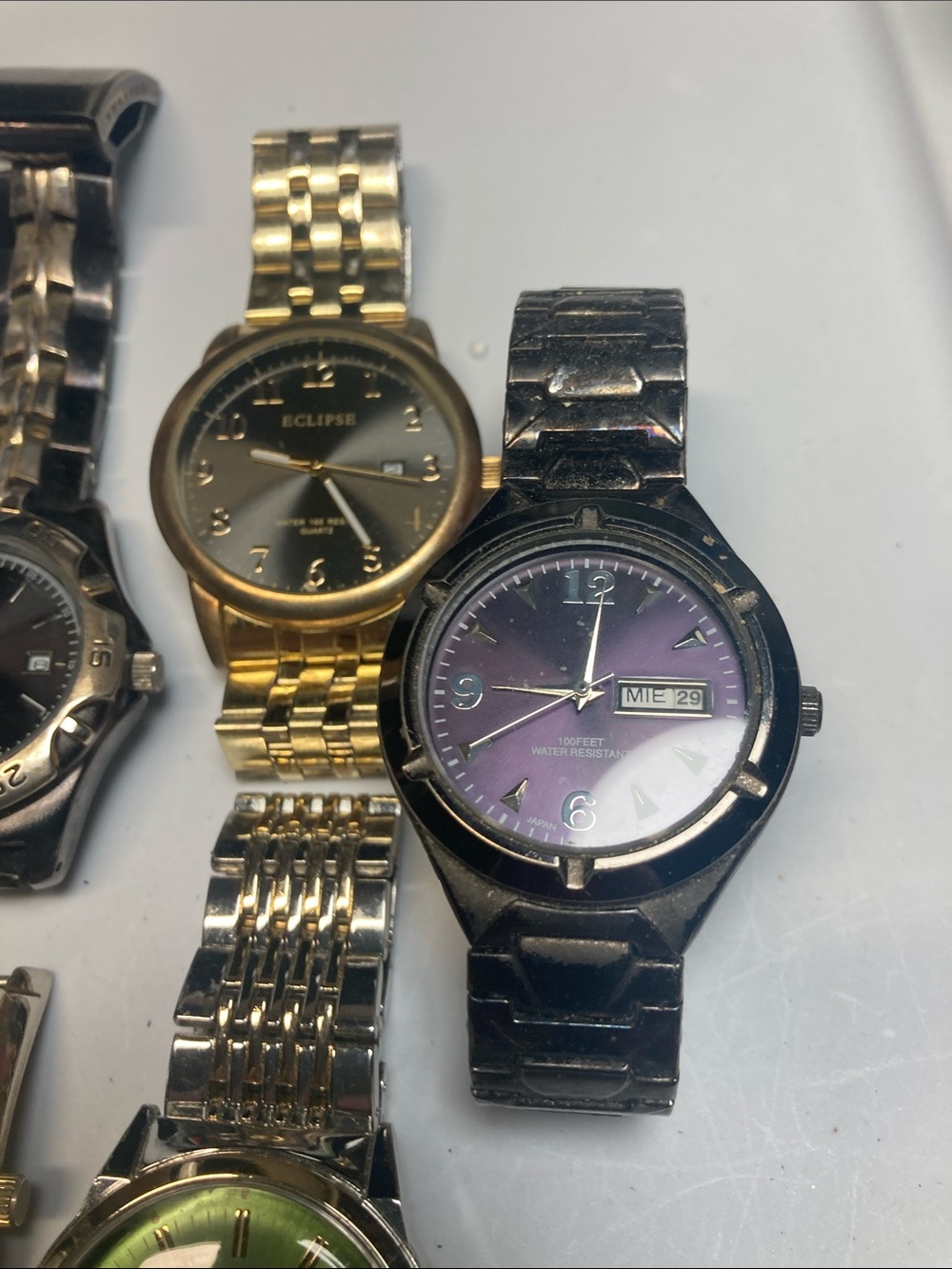Untested watch lot, Assorted Men’s Wristwatch, Black, Gold, Green, Purple Dials - Picture 4 of 7
